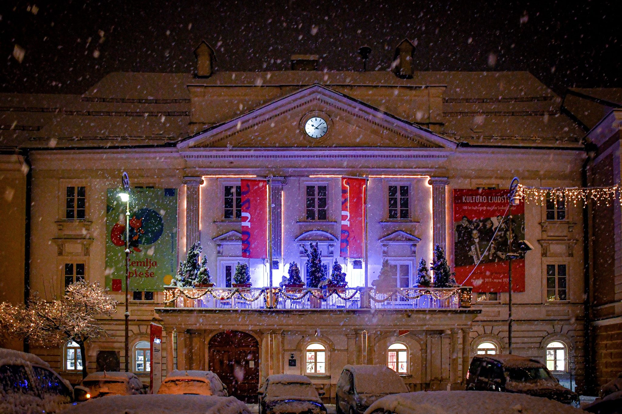 Praznični delovni čas MnZC